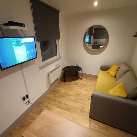 Lovely 1 Bedroom Apartment In London Bagian luar foto