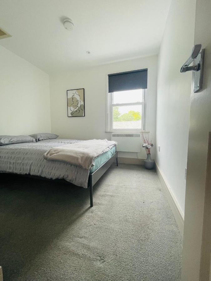 Lovely 1 Bedroom Apartment In London Bagian luar foto