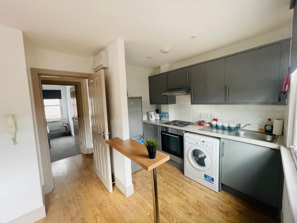 Lovely 1 Bedroom Apartment In London Bagian luar foto